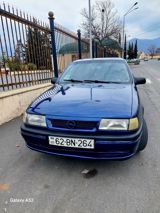 Opel Vectra A sedan - Kuzov: 4 qapılı sedan, tünd mavi rəng — Cars