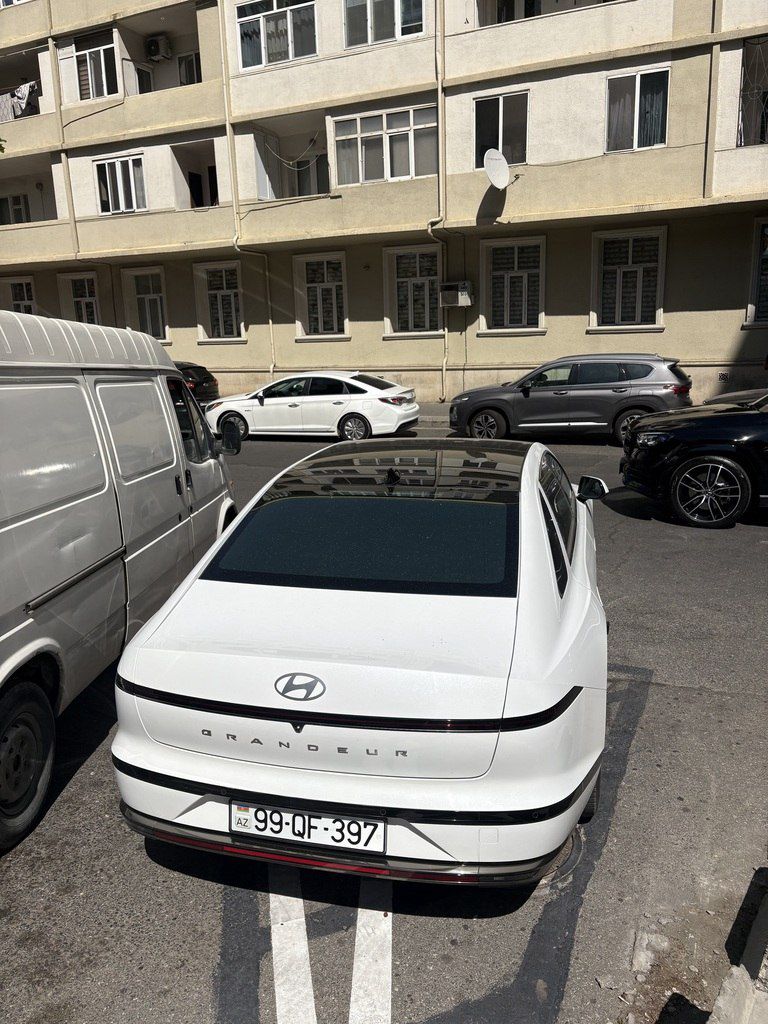 Hyundai Grandeur, 1.6 L, 1.49 kWh, 2023 il, 62 000 km — Avtomobillər, Bakı (2)