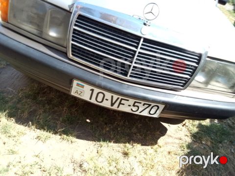 Mercedes 190, 2.0 L, 1990 il, 338 459 km