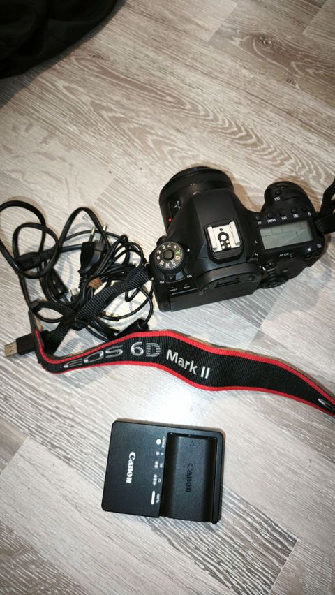 Canon 6d mark II və 50mm STM lens tam işlək vəziyyətdə. Heç bir — Bakı