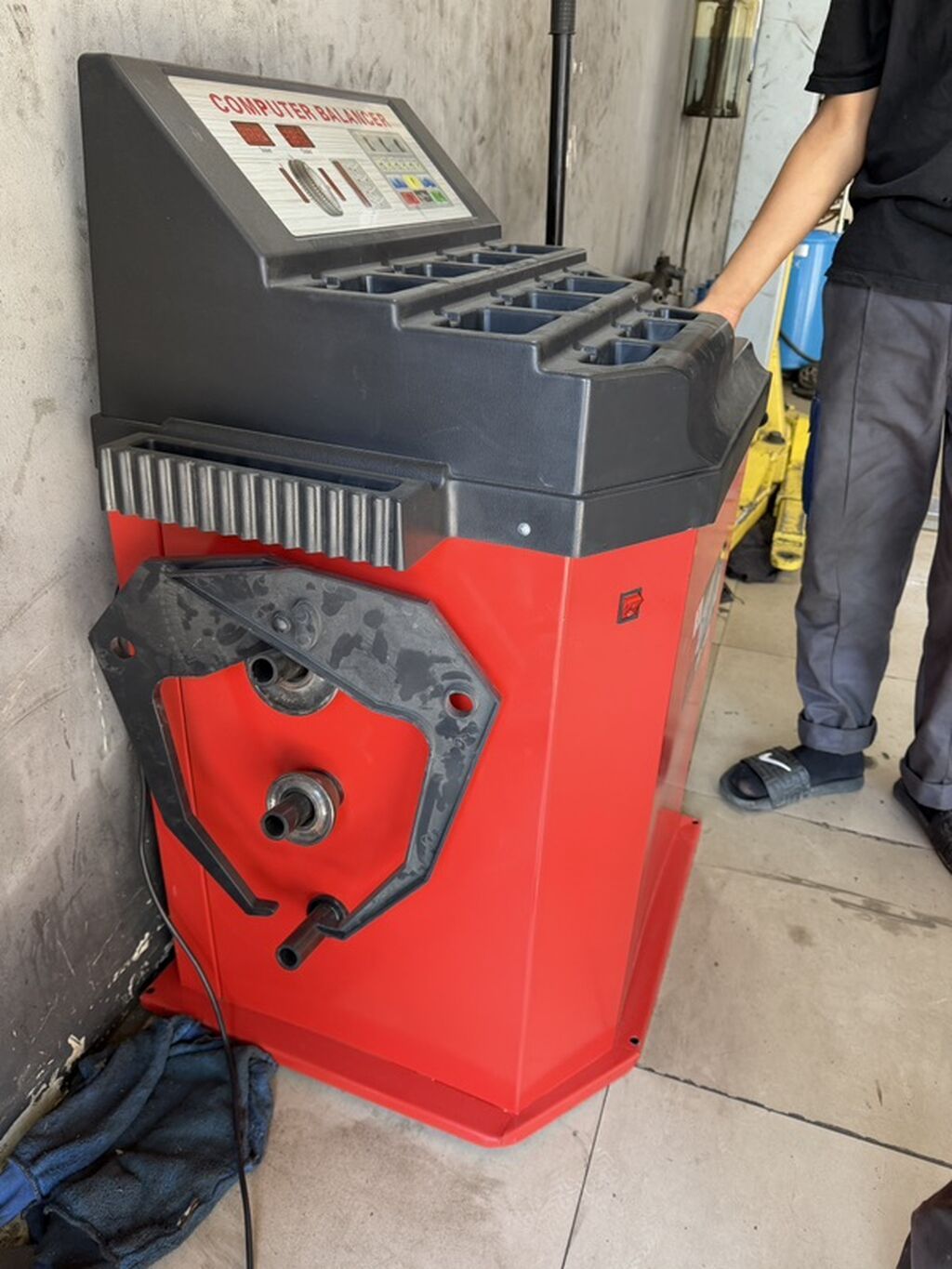 Təkər balanslama aparatı – Computer Balancer (DXB/CB-988) — Biznes və avadanlıq, Bakı (2)