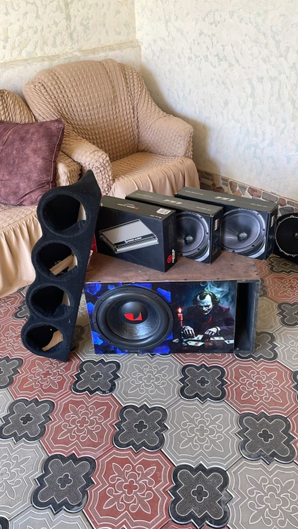 Avtoakustika dəsti - Subwoofer: Güclü bas üçün böyük ölçülü — Elektronika, Balakən