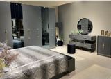 Müasir yataq otağı mebel dəsti – qrafit-boz rəng palitrası və qızılı — Furniture