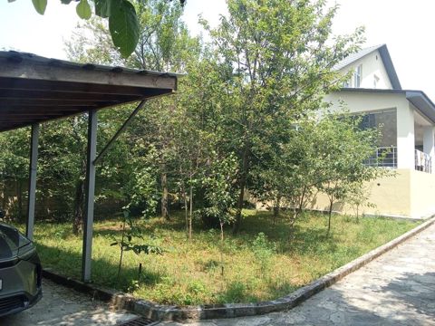 1200 kv. m, 5 otaqlı, Kombi, Qaz, İşıq — Qəbələ
