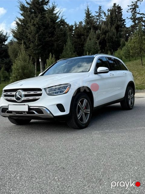 Mercedes GLC 300 4MATIC, 2.0 L, 2020 il, 138 500 km