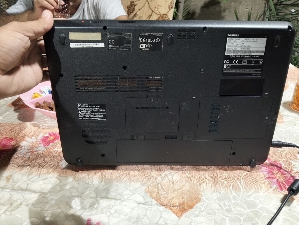 Toshiba noutbuk - Model: Toshiba Satellite seriyası (15.6" təxmini — Toshiba, Digah (5)