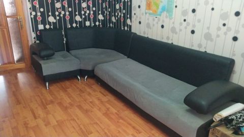 150 man(Sumqayıt). Künc divan. satılır. Ölçü dəqiq bilinmir — Mehdiabad