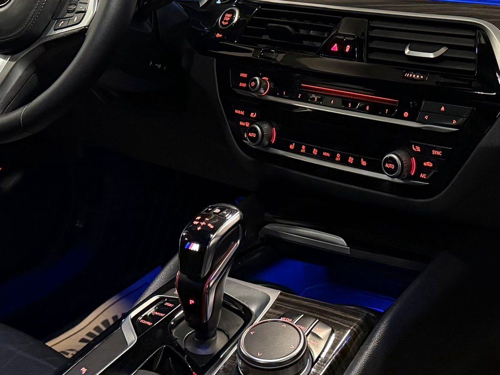 BMW 530, 2.0 L, 2018 il, 189 000 km — Avtomobillər, Bakı (4)