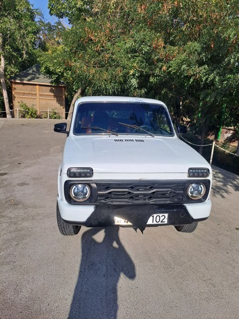 Lada (VAZ) Niva, 1.7 L, 1981 il, 467 430 km — Saatlı