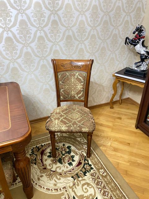 Qonaq otağı üçün, İşlənmiş, Açılan, 6 stul — Saray