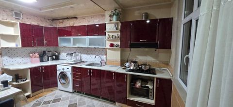 Mətbəx 150azn. Ölçü 5mt yaxındı. Tək mebel satılır üstündə heçnə — Bakı