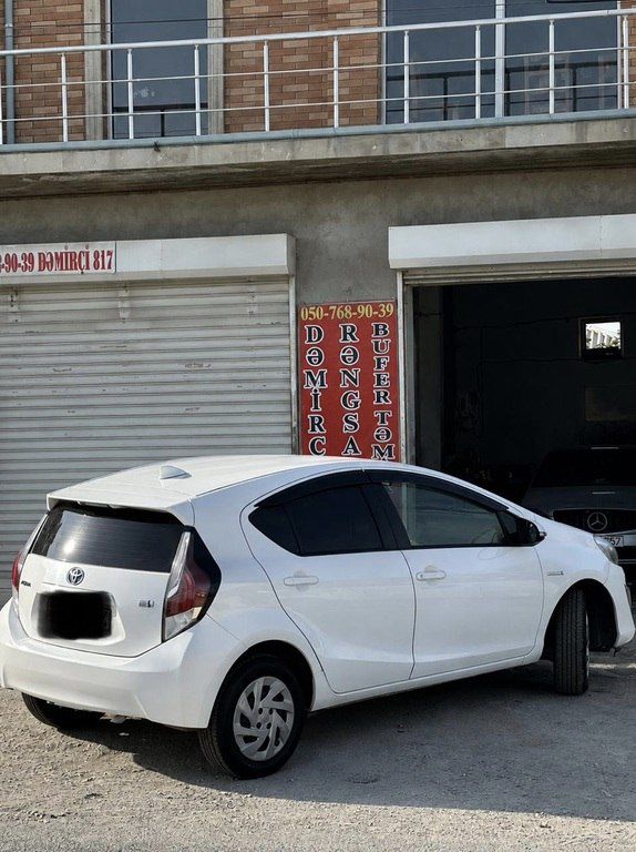 Toyota Aqua, 1.5 L, 0.9 kWh, 2016 il, 211 000 km — Avtomobillər, Bakı (2)