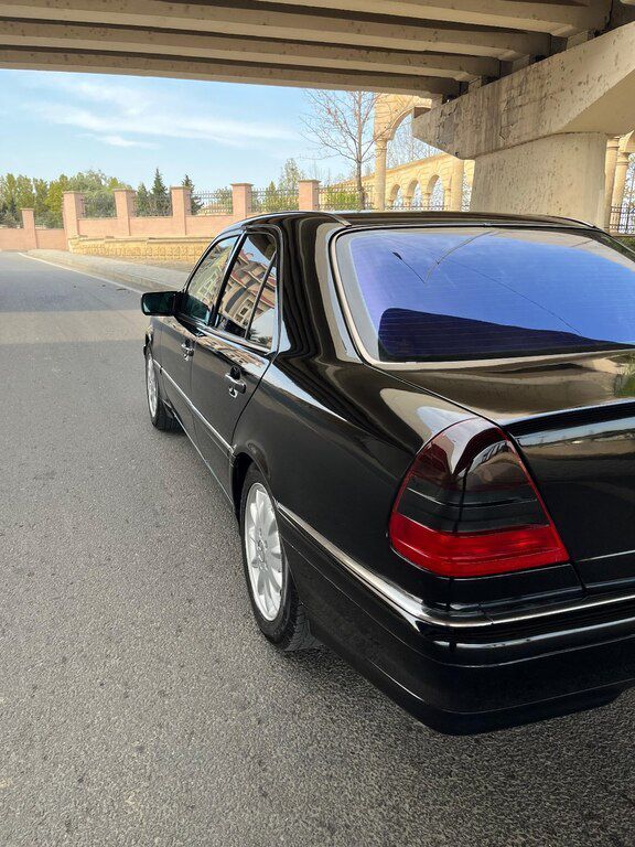 Mercedes C 240, 2.4 L, 1998 il, 300 000 km — Avtomobillər, Yevlax (6)