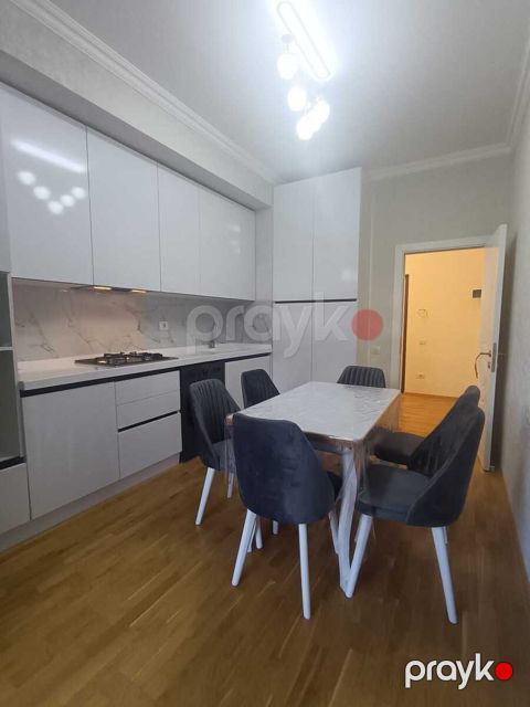 2-otaqlı yeni tikili kirayə verilir, Neftçilər m., 70 m²
