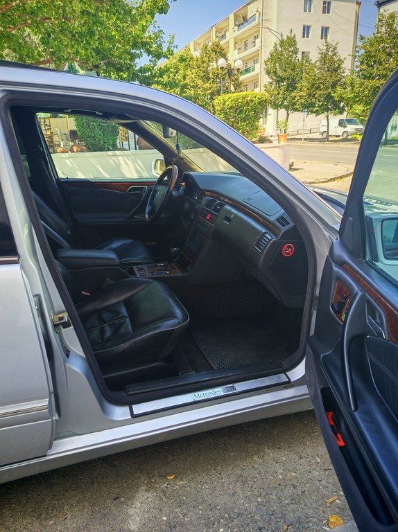 Mercedes E 320, 3.2 L, 2001 il, 470 000 km — Avtomobillər, Xankəndi (6)