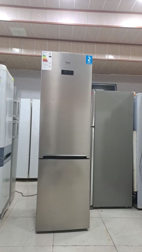 Beko iki qapılı soyuducu (aşağıda dondurucu) - Rəng: paslanmayan — Digah