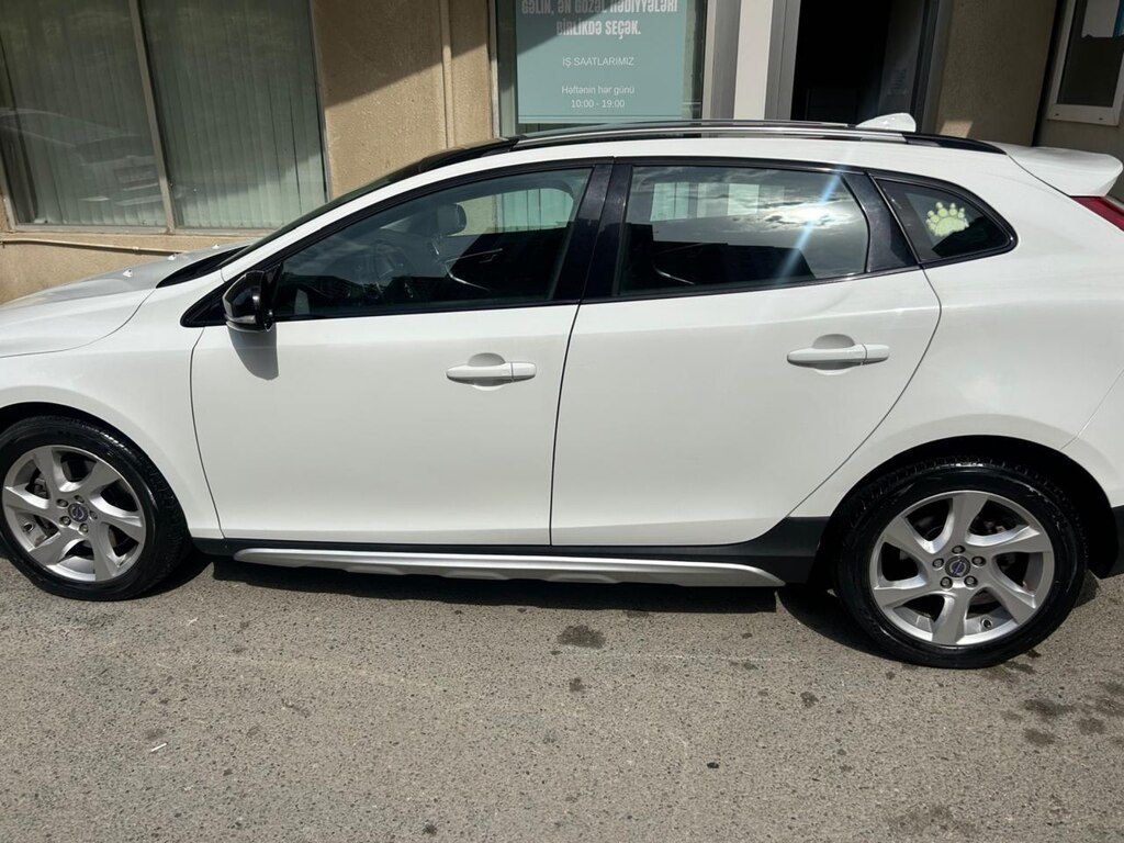 Volvo V40 Cross Country, 2.5 L, 2014 il, 142 000 km — Avtomobillər, Bakı (5)