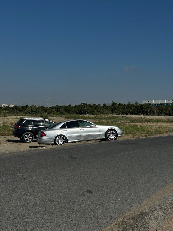 Mercedes E 320, 3.2 L, 2003 il, 286 000 km — Avtomobillər, Bakı (4)