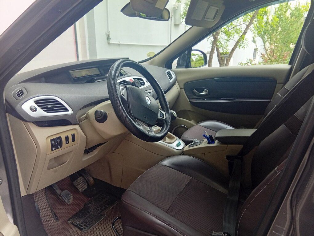 Renault Grand Scenic, 1.5 L, 2010 il, 500 000 km — Avtomobillər, Gəncə (4)