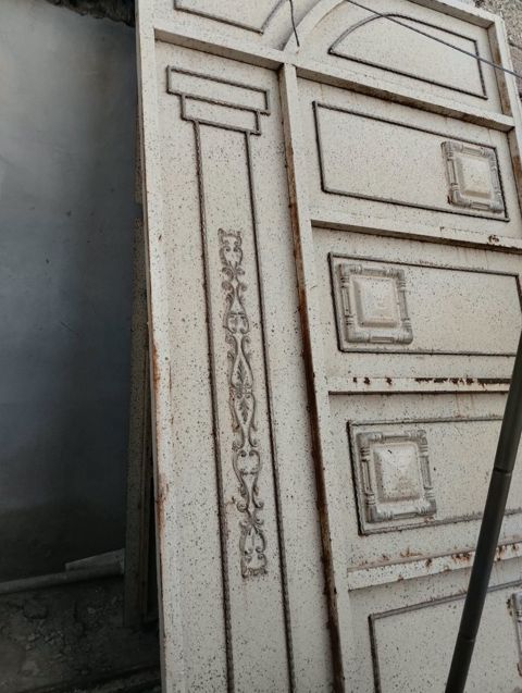 Darvaza və qapı — Bakı