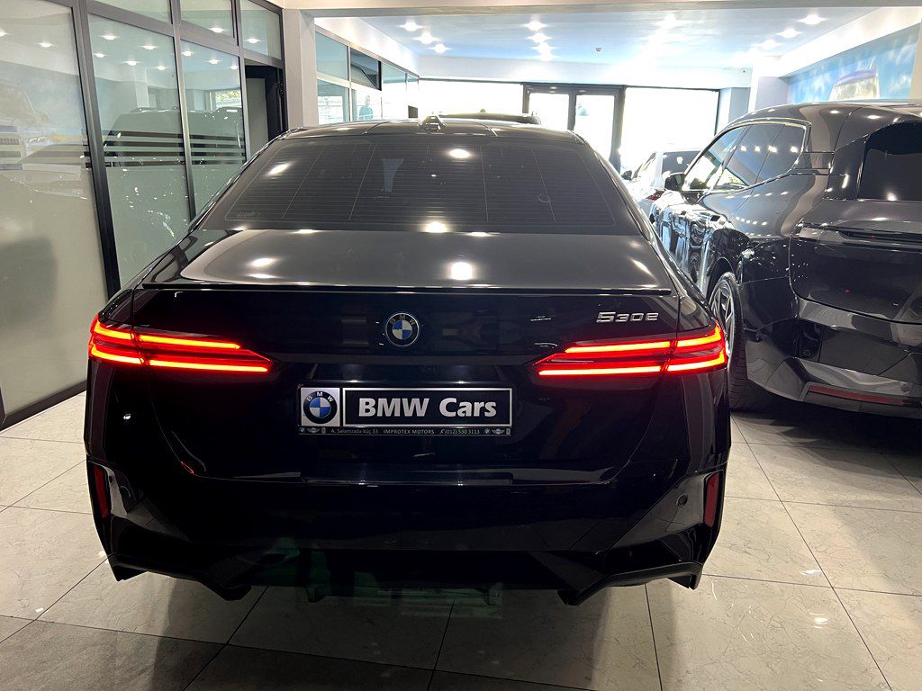 BMW 530e, 2.0 L, 19.4 kWh, 2024 il, 29 500 km — Avtomobillər, Bakı (7)
