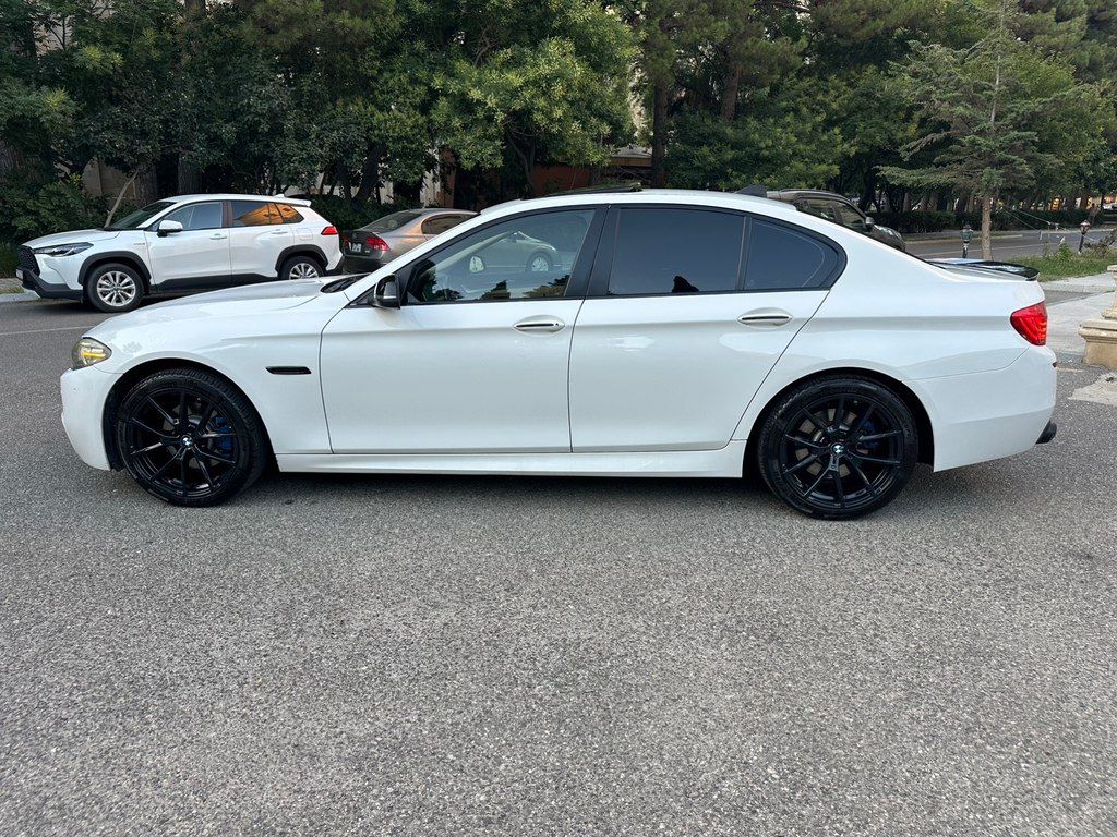 BMW 528, 2.0 L, 2015 il, 245 000 km — Avtomobillər, Bakı (3)