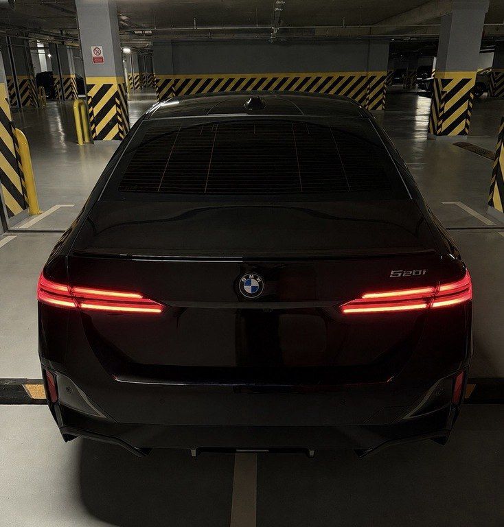 BMW 520, 2.0 L, 2024 il, 21 500 km — Avtomobillər, Bakı (2)