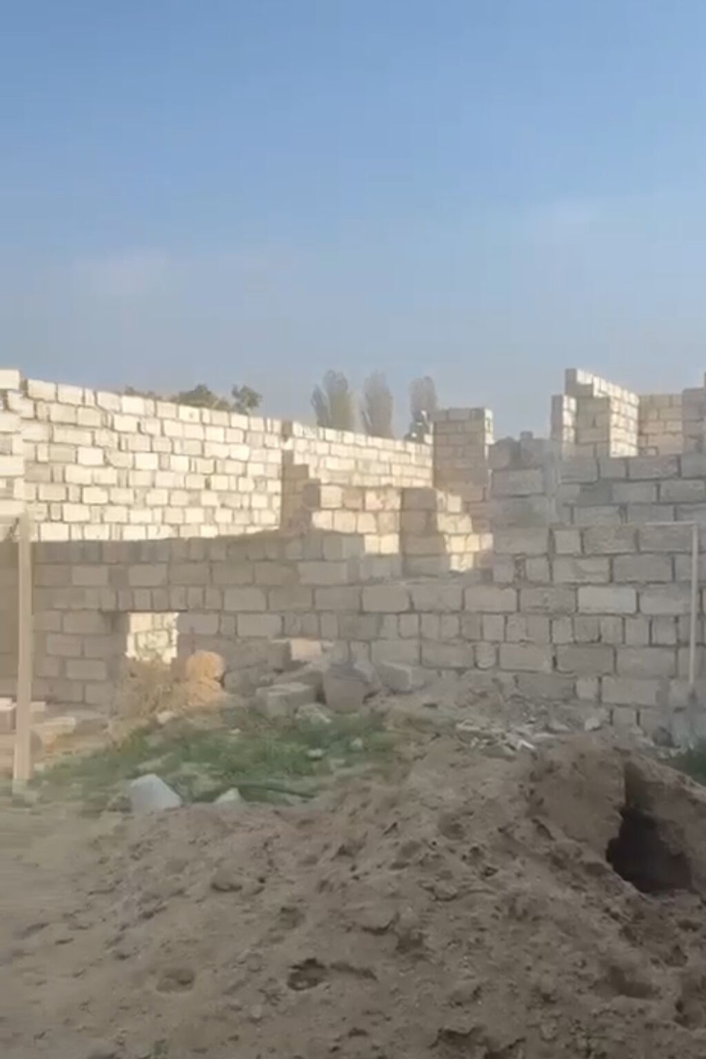 Tikinti üçün daş materialları və yarımçıq hörgü konstruksiyası — Mallar, Bakı (5)
