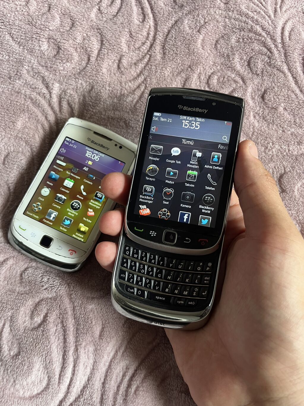 Blackberry Torch 9800 — Blackberry, Digah (5)