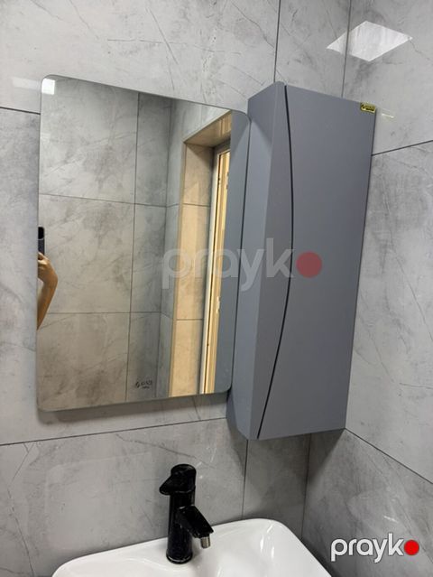 Hamam üçün asma mebel dəsti 2 si 100 azn Tərkib: - Kvadrat formalı — Digah