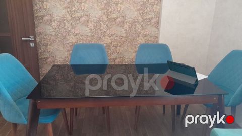 Masa dəsti. 4 stullu. Satılır 250 azn. Ünvan Bibiheybət(SemaG)