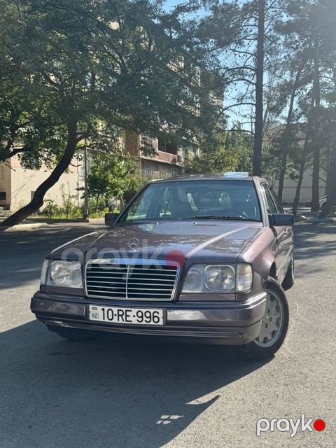 Mercedes 220 E, 2.2 L, 1993 il, 210 756 km — Bakı