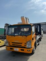 Isuzu ELF, 2.5 L, 2016 il, 400 000 km — Автокраны