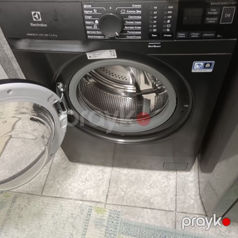 Paltaryuyan yaxsi vezyetdedir bir problemi yoxdur real alici zeng
