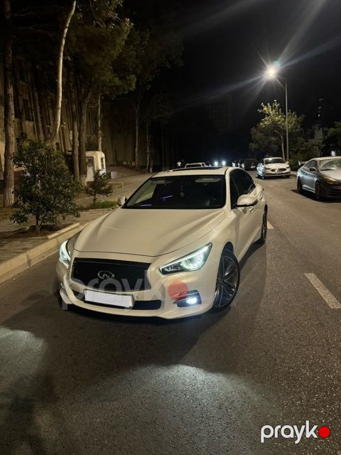 Infiniti Q50, 2.1 L, 2016 il, 155 000 km