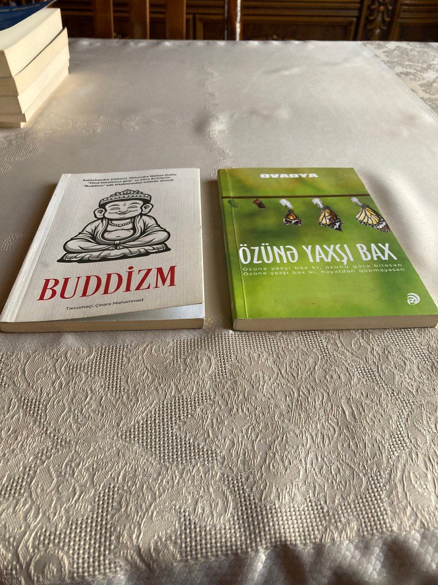 Kitablar — Kitablar və jurnallar, Bakı (2)