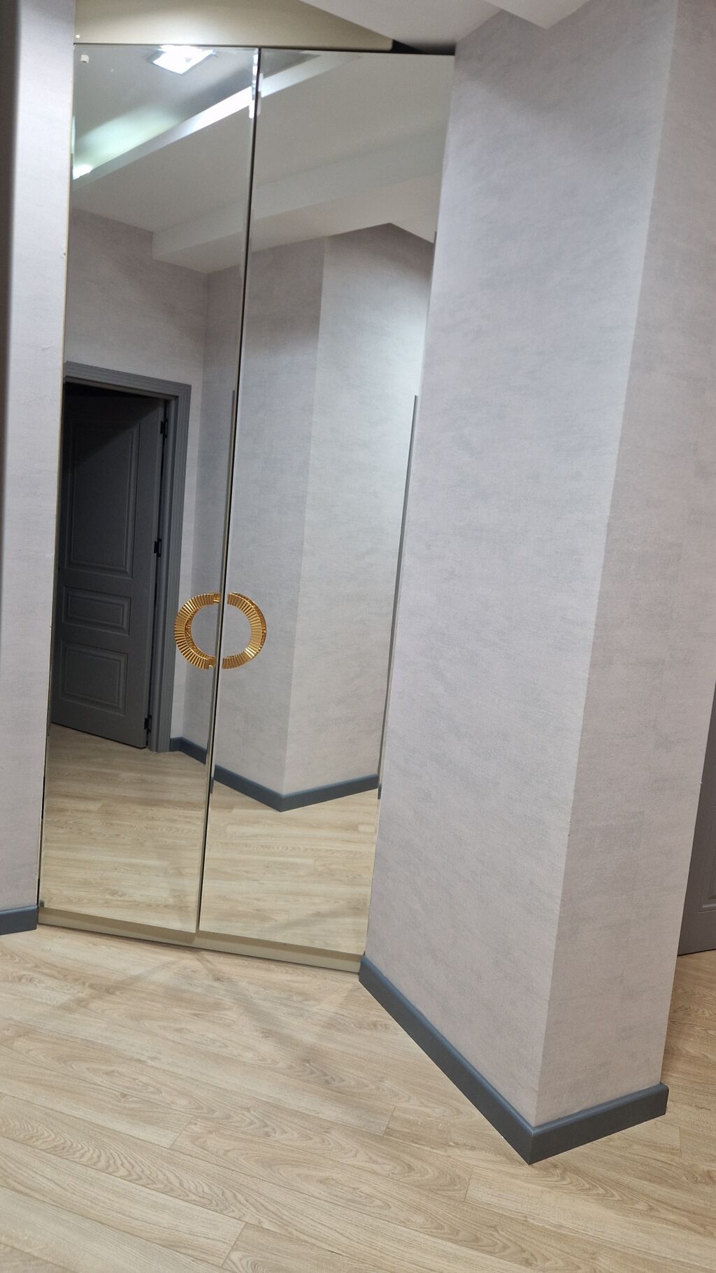 Makler Narahat Etməsin 28 may metro çıxışında 3 otaqlı. 2 balkon 2 — Daşınmaz əmlak, Bakı (4)