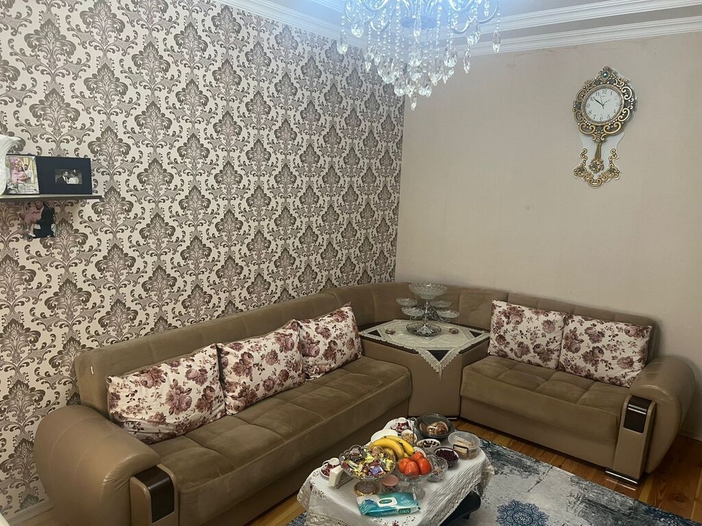 Künc divan Satılır 350₼ Heç bir problemi yoxdur Açılır baza var Ölçü — Mebel, Bakı (2)