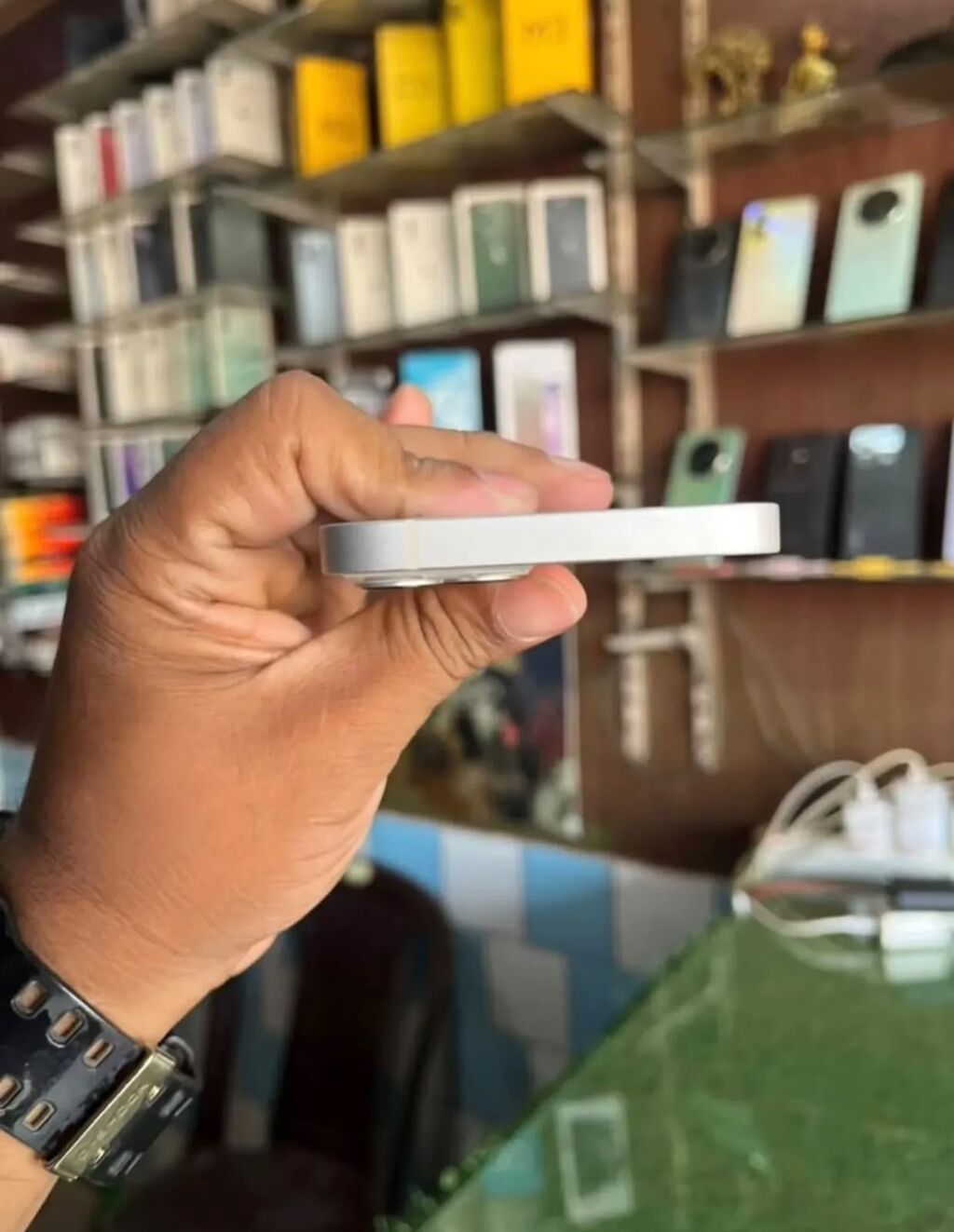 IPhone 13, 128 GB, Ağ, Zəmanət, Simsiz şarj, Face ID — Apple iPhone, Digah (4)