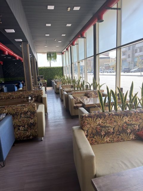 Hazır biznes – geniş və işıqlı kafe/restoran sahəsi - Tam avadanlıqlı — Bakı
