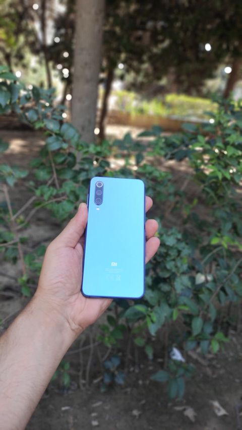 Xiaomi Mi 9, rəng - Mavi, Simsiz şarj — Bakı
