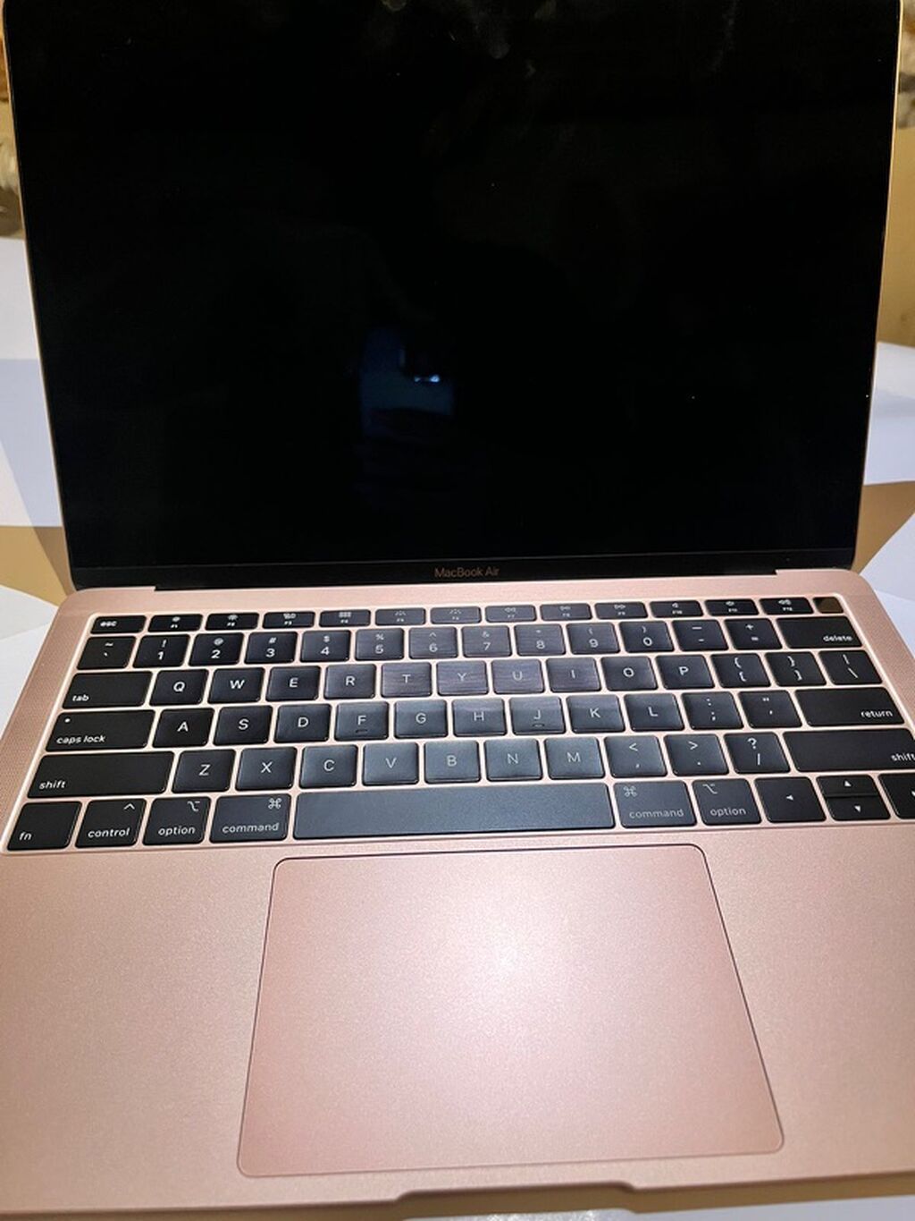 Apple MacBook Air, qızılı rəng (Gold) Xüsusiyyətlər: - 13.3" Retina — Apple Macbook, Digah (3)