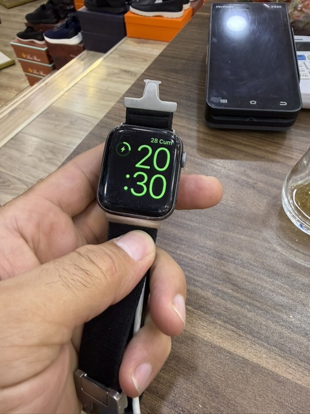 Apple Watch Series 5 (44 mm) – qara rəng Xüsusiyyətlər: - Korpus — Aksesuarlar, Digah (5)