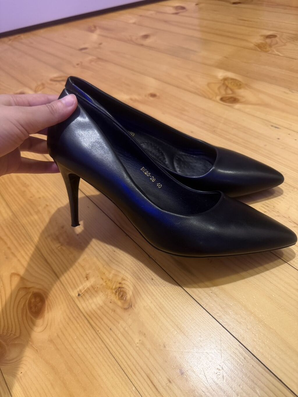 Qadın qara klassik tufli – Court Brand - Model: sivri burunlu, nazik — Şəxsi əşyalar, Xırdalan (3)