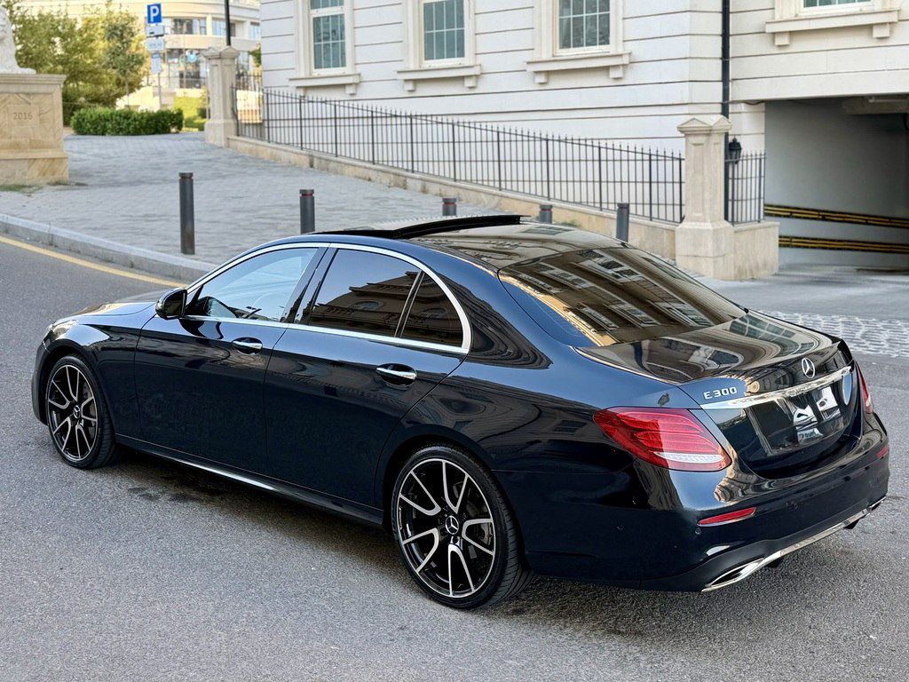 Mercedes E 300, 2.0 L, 2017 il, 129 000 km — Avtomobillər, Bakı (8)