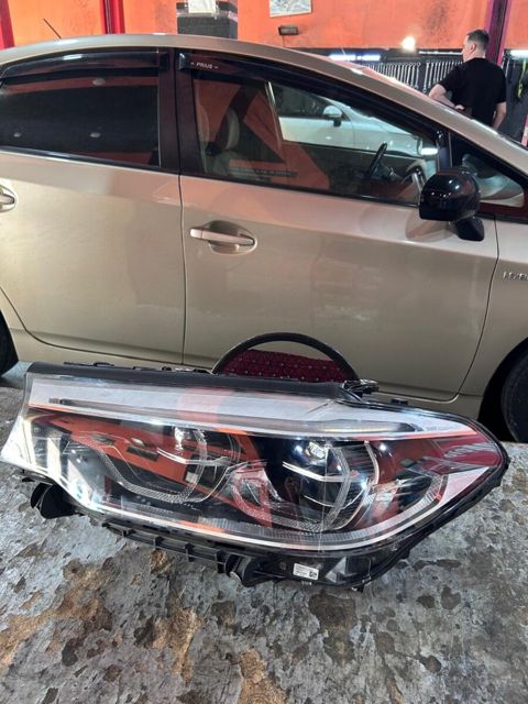 BMW G30 adaptiv LED farası — Bakı