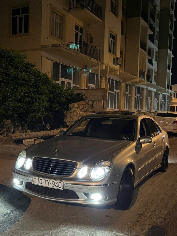 Mercedes E 320, 3.2 L, 2003 il, 286 000 km — Avtomobillər, Bakı (6)