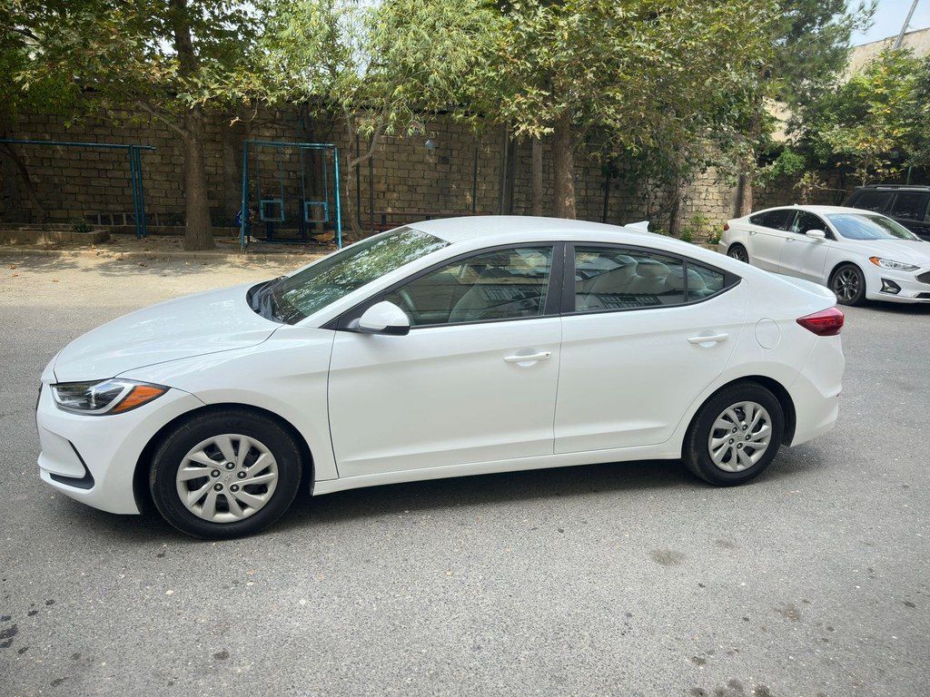 Hyundai Elantra, 2.0 L, 2017 il, 114 000 km — Avtomobillər, Bakı (3)