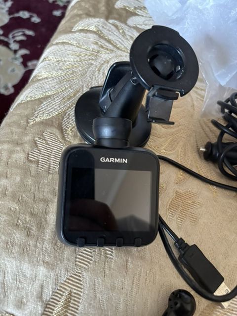 Garmin GDR 35 avtomobil videoqeydiyyatçısı - Kompakt ön kamera, geniş — Bakı