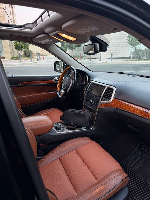 Jeep Grand Cherokee, 5.7 L, 2012 il, 315 500 km — Avtomobillər, Bakı (11)